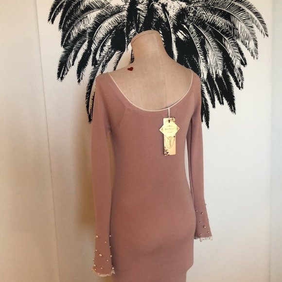 Pretty in pink dress - Picture 3 of 6